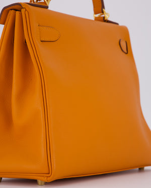 Hermès Kelly 28 Retourne Bag in Abricot Evercolor Leather with Gold Hardware