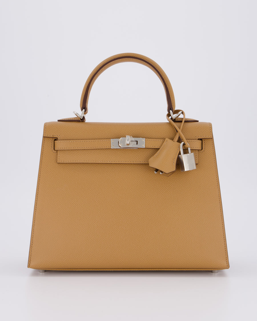 Hermès Kelly 25 Sellier Bag in Biscuit Epsom Leather with Palladium Hardware
