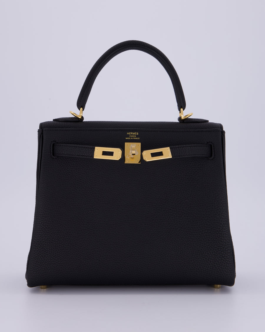 Hermès Kelly 25 Retourne Bag in Noir Togo Leather with Gold Hardware