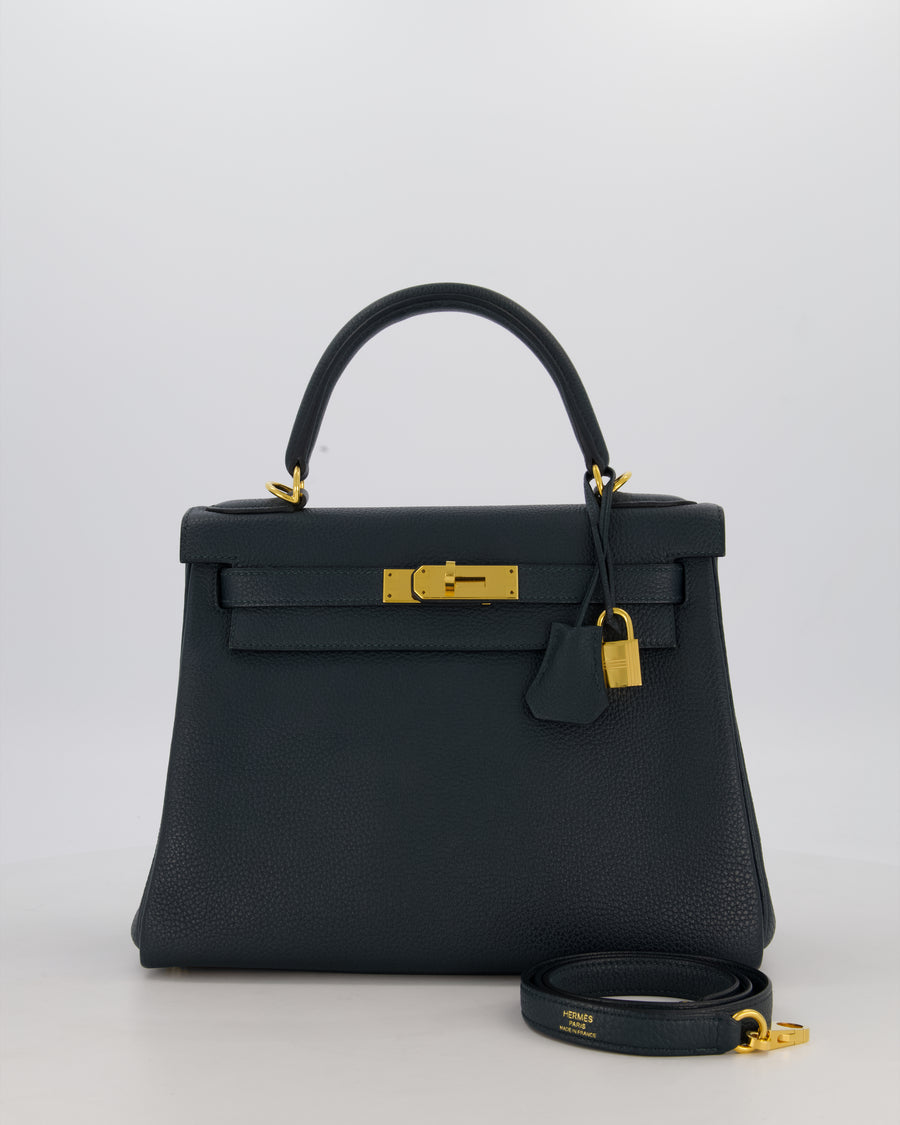 Hermès Kelly 28 Retourne Bag in Vert Cypress Togo Leather with Gold Hardware