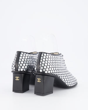 Chanel Resort 2024 Runway Silver Mirror Facets Lace-Up Heeled Boots with Gold CC Logo Detail Size EU 38C RRP £1,900