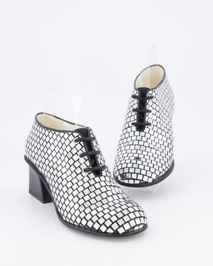Chanel Resort 2024 Runway Silver Mirror Facets Lace-Up Heeled Boots with Gold CC Logo Detail Size EU 38C RRP £1,900