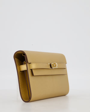 Hermès Kelly To Go Bag in Doré Chevre Chamkila Leather with Gold Hardware