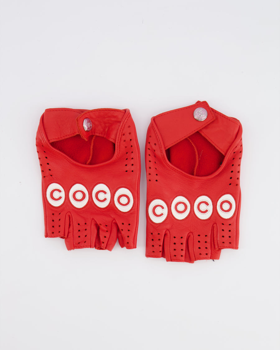 Chanel Cruise 2023 Red Leather Mittens with Coco and CC logo Details Size 7
