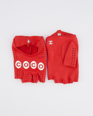 Chanel Cruise 2023 Red Leather Mittens with Coco and CC logo Details Size 7