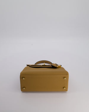 *SUPER RARE* Hermès HSS Kelly 25 Retourne Verso Bag in Chai Togo Leather with Brushed Gold Hardware and Rouge H Interior