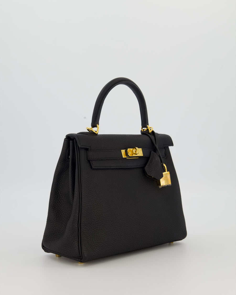 Hermès Kelly 25 Retourne Bag in Noir Togo Leather with Gold Hardware