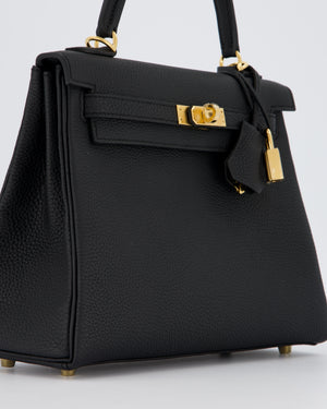 Hermès Kelly 25 Retourne Bag in Noir Togo Leather and Gold Hardware