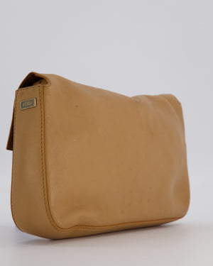 Fendi Vintage Baguette Bag in Beige Lambskin Leather with Gold Studded Hardware