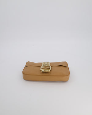Fendi Vintage Baguette Bag in Beige Lambskin Leather with Gold Studded Hardware
