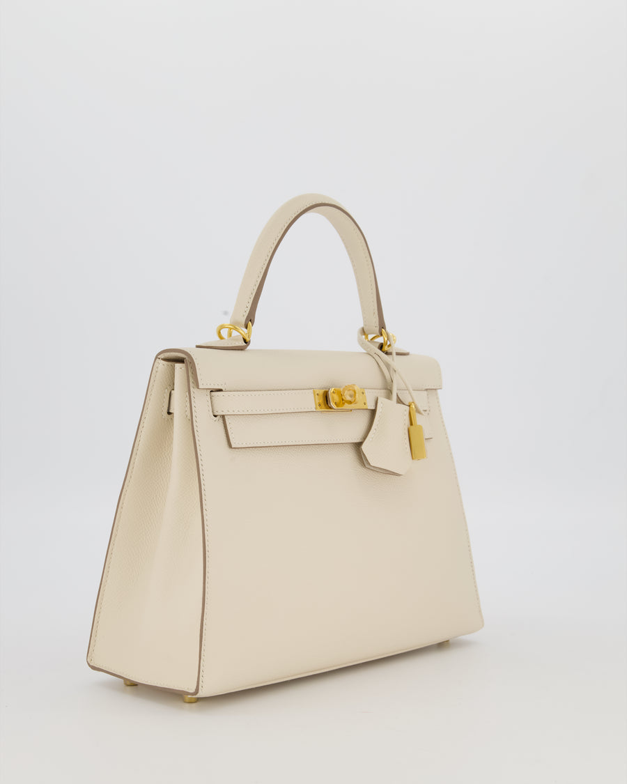 Hermès Kelly 25 Sellier Bag in Craie Epsom Leather and Gold Hardware