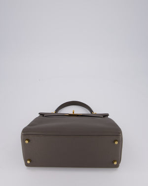Hermès Kelly 28 Retourne Bag in Gris Etain Togo Leather with Gold Hardware
