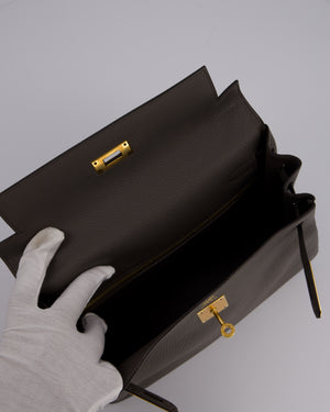 Hermès Kelly 28 Retourne Bag in Gris Etain Togo Leather with Gold Hardware