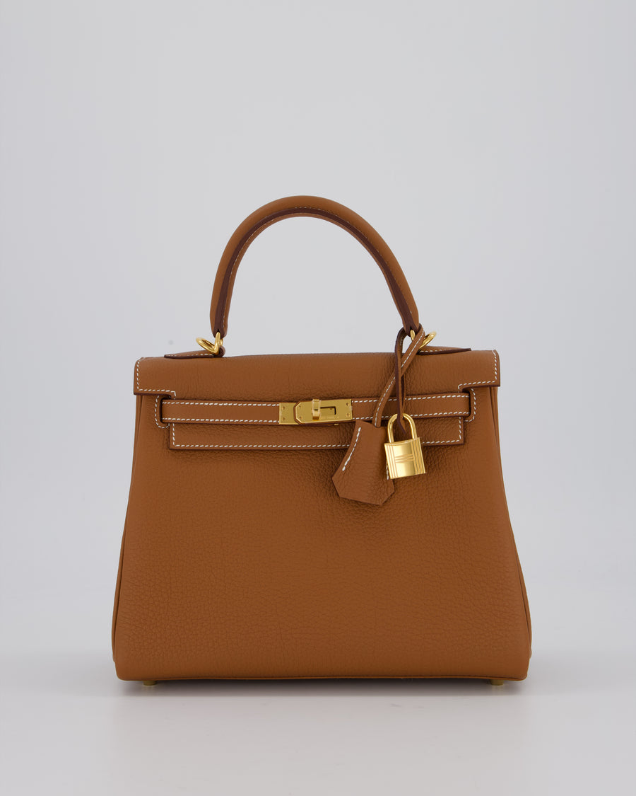 Hermès Kelly 25 Retourne Bag in Gold Togo Leather with Gold Hardware