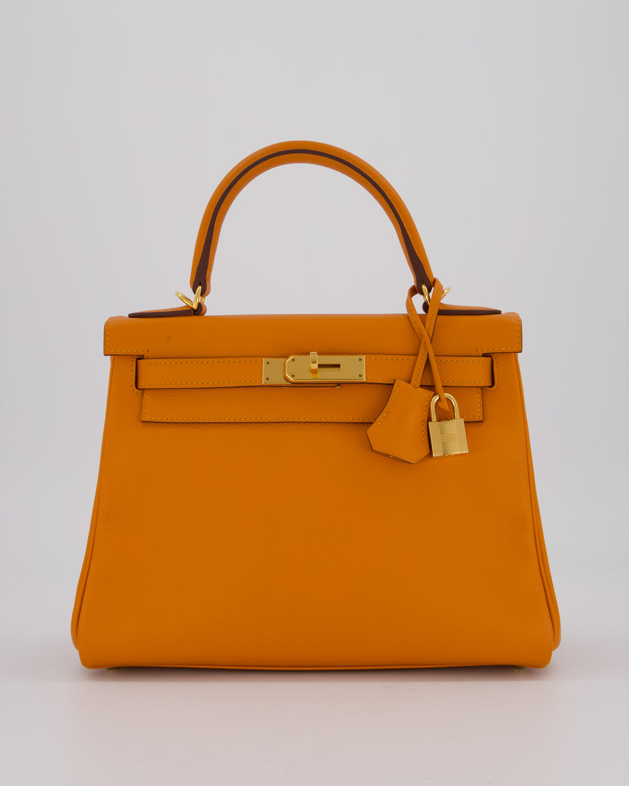 Hermès Kelly 28 Retourne Bag in Abricot Evercolor Leather with Gold Hardware