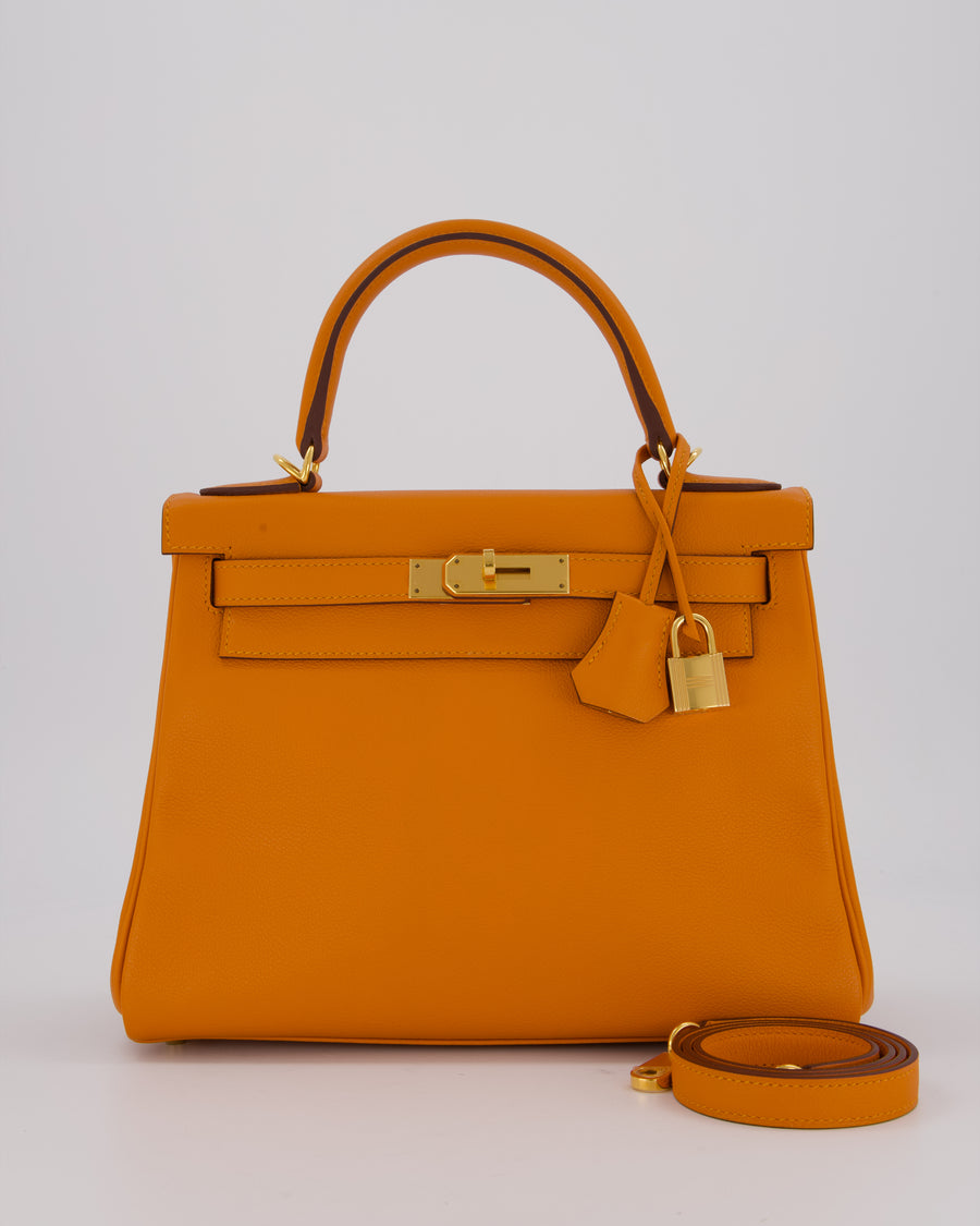 Hermès Kelly 28 Retourne Bag in Abricot Evercolor Leather with Gold Hardware