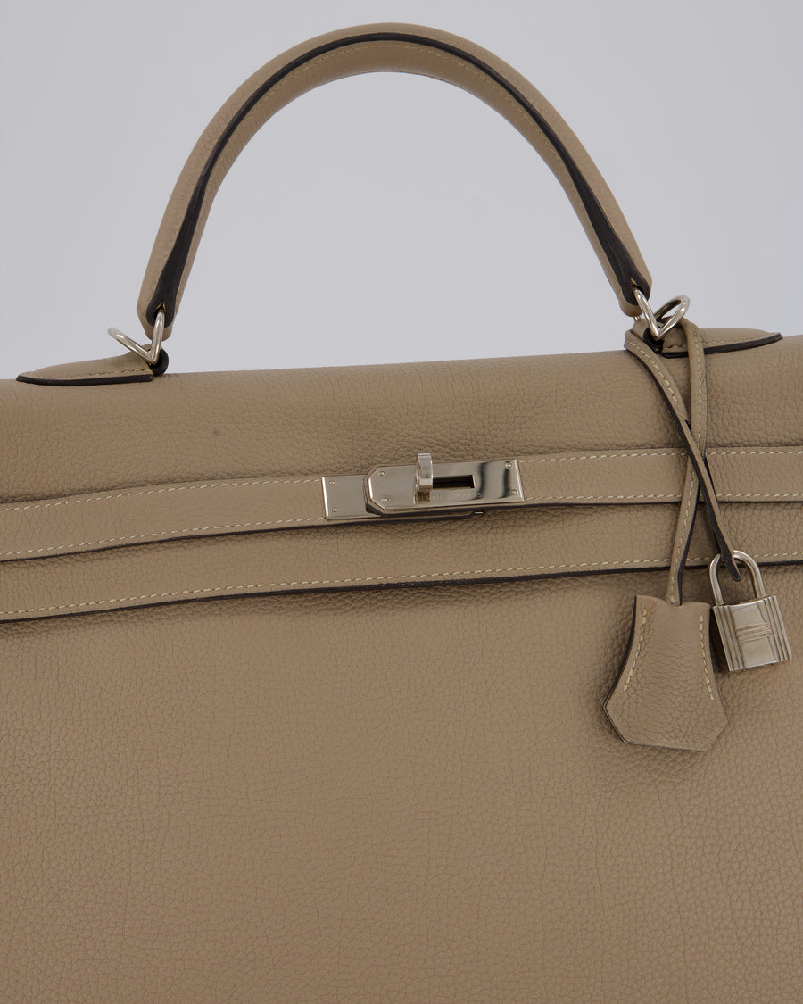 Hermès Kelly 32 Retourne Bag in Gris Tourterelle Togo Leather with Palladium Hardware