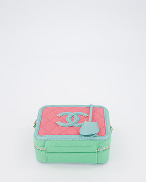 Chanel Tricolour Caviar leather Vanity Case Bag with Blue CC Leather Logo Detail