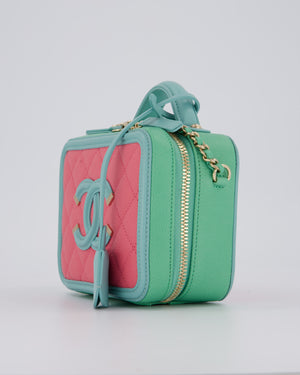 Chanel Tricolour Caviar leather Vanity Case Bag with Blue CC Leather Logo Detail