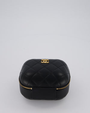 Chanel CC Bubble Vanity Case Top Handle Bag in Quilted Lambskin Leather with Gold Hardware