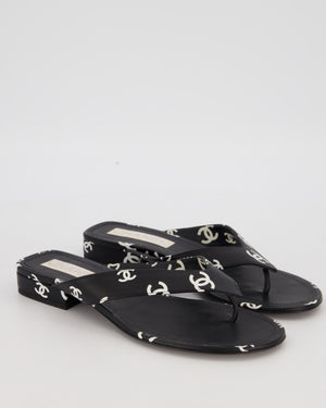 Chanel Black and White Leather 22S Interlocking CC Logo Printed Thong Sandals Size EU 39