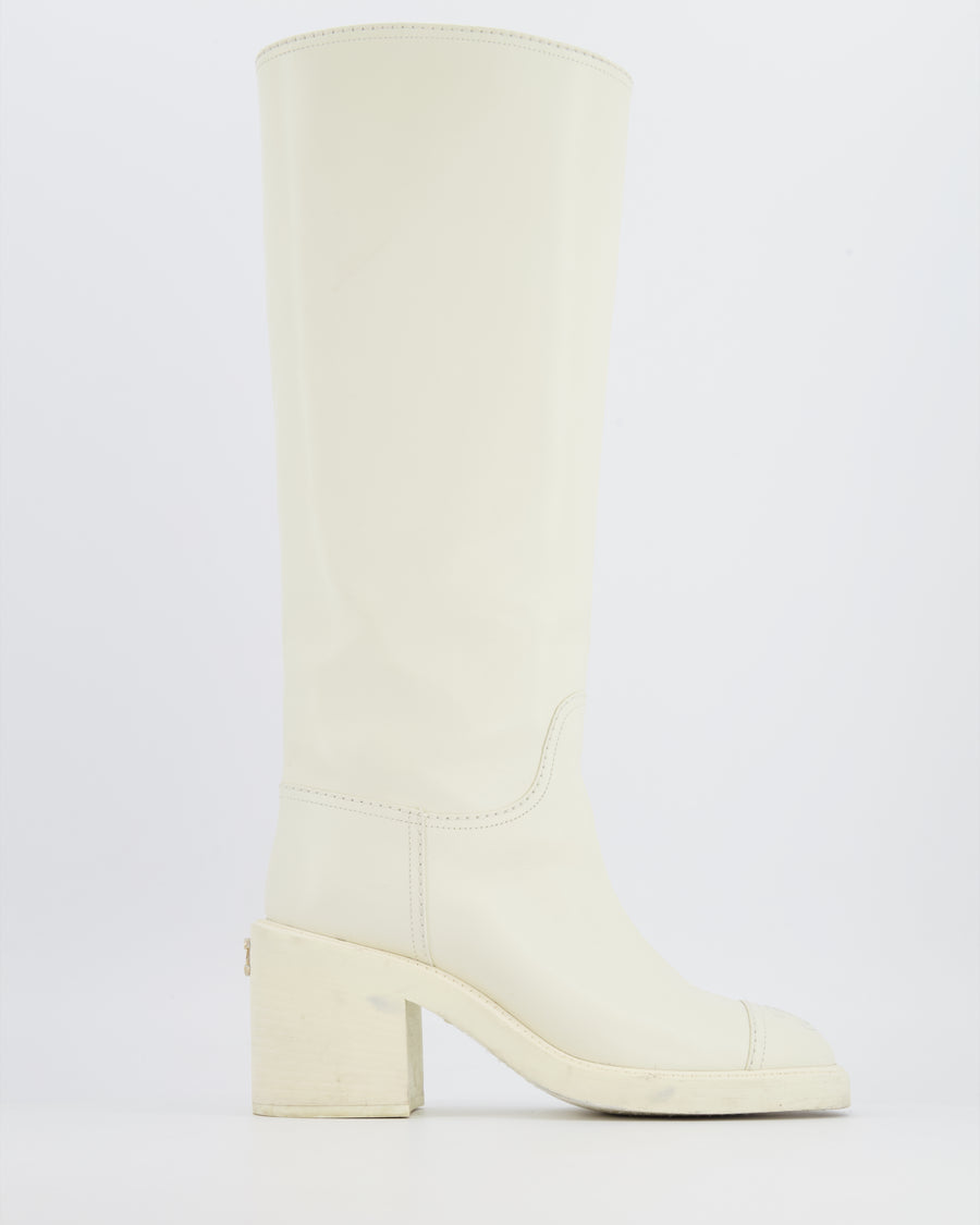 Chanel White Leather Knee-High Heeled Boots with CC Logo Detail and Gold Back CC Logo Size EU 37C