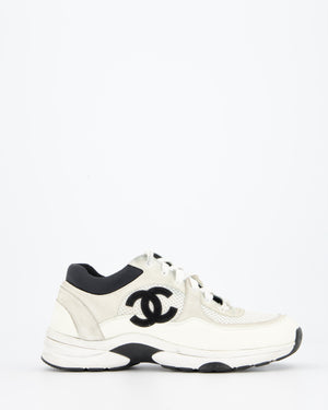 Chanel White and Black Sneakers with Black CC Logo in Mesh, Leather and Suede Size EU 38