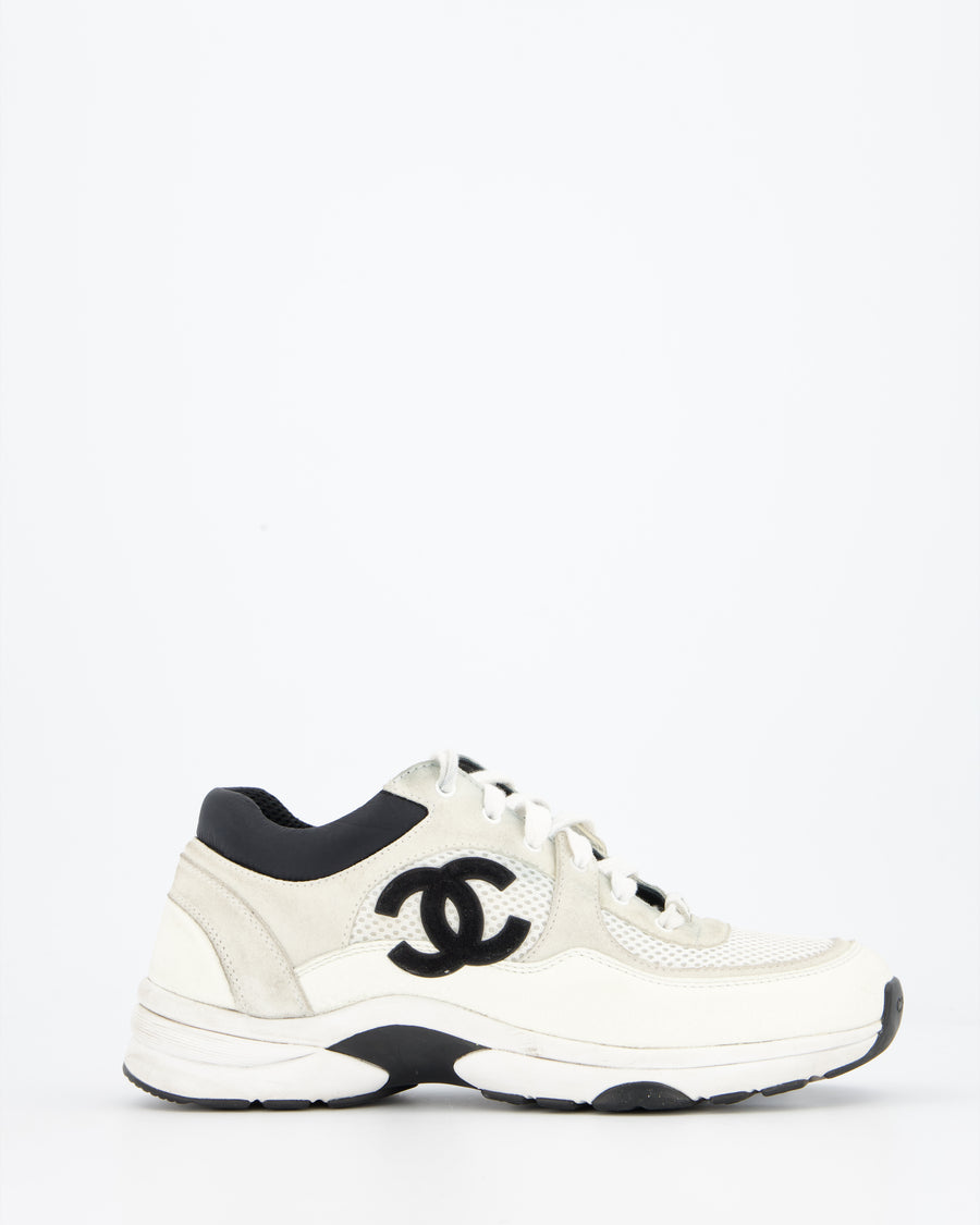 Chanel White and Black Sneakers with Black CC Logo in Mesh, Leather and Suede Size EU 38