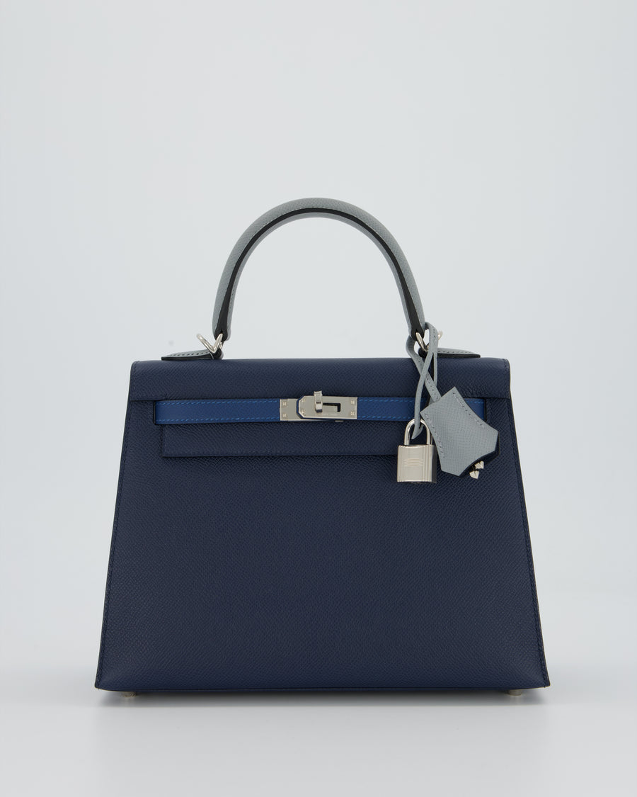 *HOT* Hermès Kelly 25 Sellier Tricolour Bag in Bleu Abysse, Bleu Tie and Gris Pantin Epsom Leather with Palladium Hardware