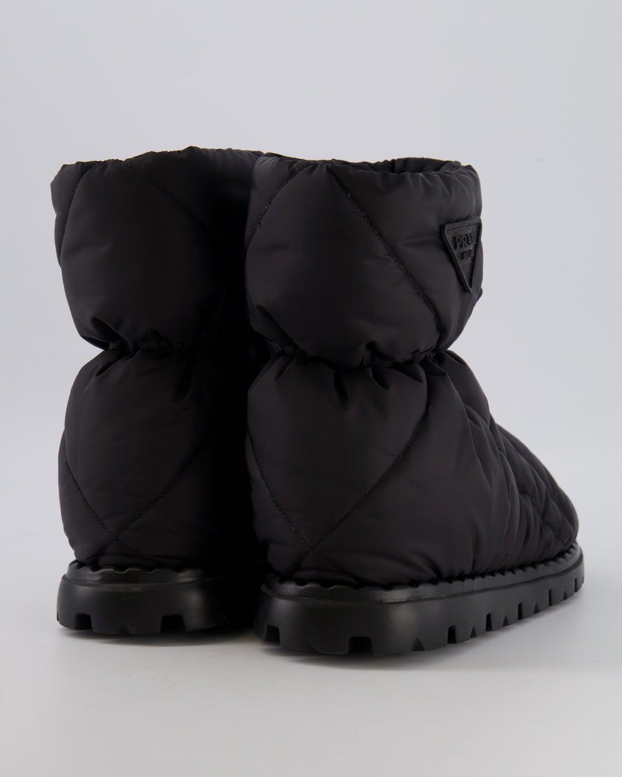 Prada Re-Nylon Puffer Boots in Black with Drawstring and Logo Patch Detail Size EU 37.5 RRP £850