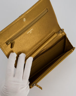 Chanel Gold Wallet on Chain Bag in Stingray and Lambskin Leather with Ruthenium Hardware