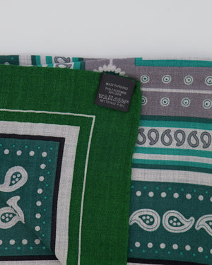 Hermès Green "Selle De Dignitaire" Print Square Cashmere and Silk Scarf Size 140 x 140cm RRP £1,210