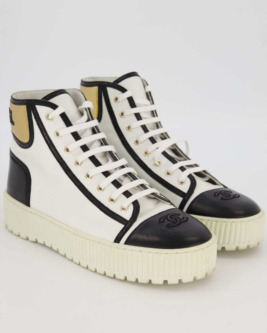 Chanel White and Black High Top Sneakers With Black Toe and Chanel Logo Detail Size EU 42
