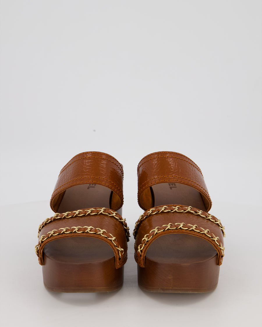 Chanel Brown Clog Sandals In Crackled Leather With Gold Chain Details Size EU 42