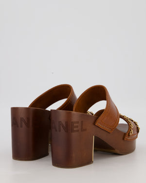 Chanel Brown Clog Sandals In Crackled Leather With Gold Chain Details Size EU 42