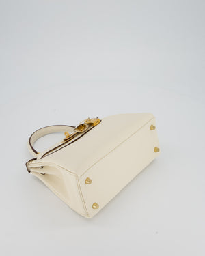 Hermès Kelly 25 Retourne Bag in Nata Swift Leather with Gold Hardware