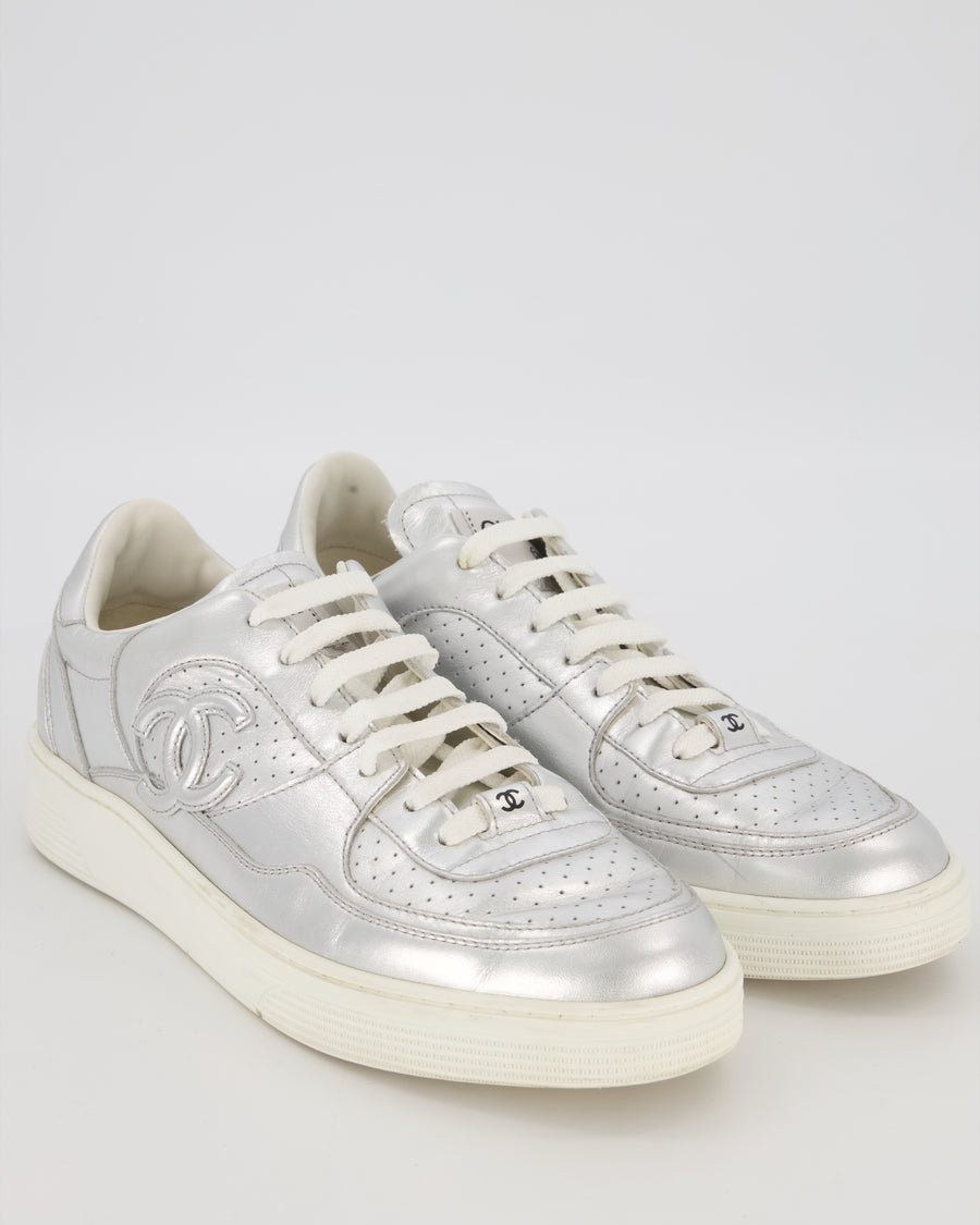 Chanel Metallic Silver Sneakers With CC Logo In Calfskin Leather Size EU 42