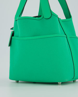 Hermès Picotin 18 Cargo Bag In Vert Comics in Swift Leather and Toile Goeland With Palladium Hardware