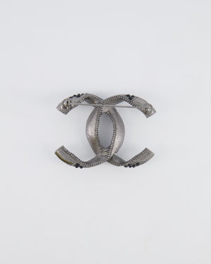 Chanel 16A Dark Silver Twisted CC Logo Brooch with Crystals,Black and White Pearls