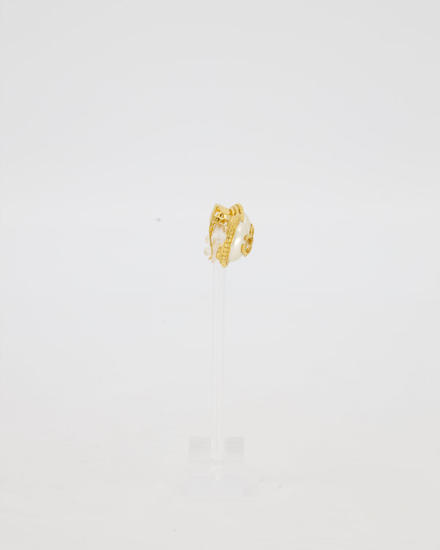 Chanel 96A Gold Pearl Clip-on Earrings with Interlocking CC Logo