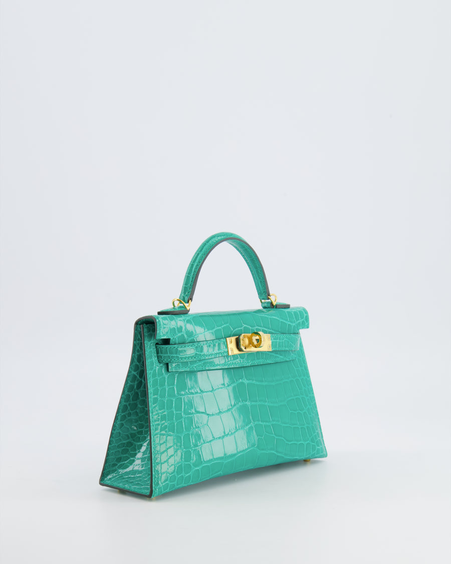 *SUPER RARE* Hermès Mini Kelly II 20 Bag in Vert Jade Alligator Mississippiensis Leather with Gold Hardware