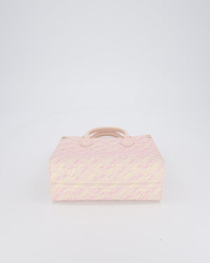 Louis Vuitton Pink Summer Stardust Monogram Empreinte OnTheGo PM Tote Bag with Gold Hardware&nbsp;