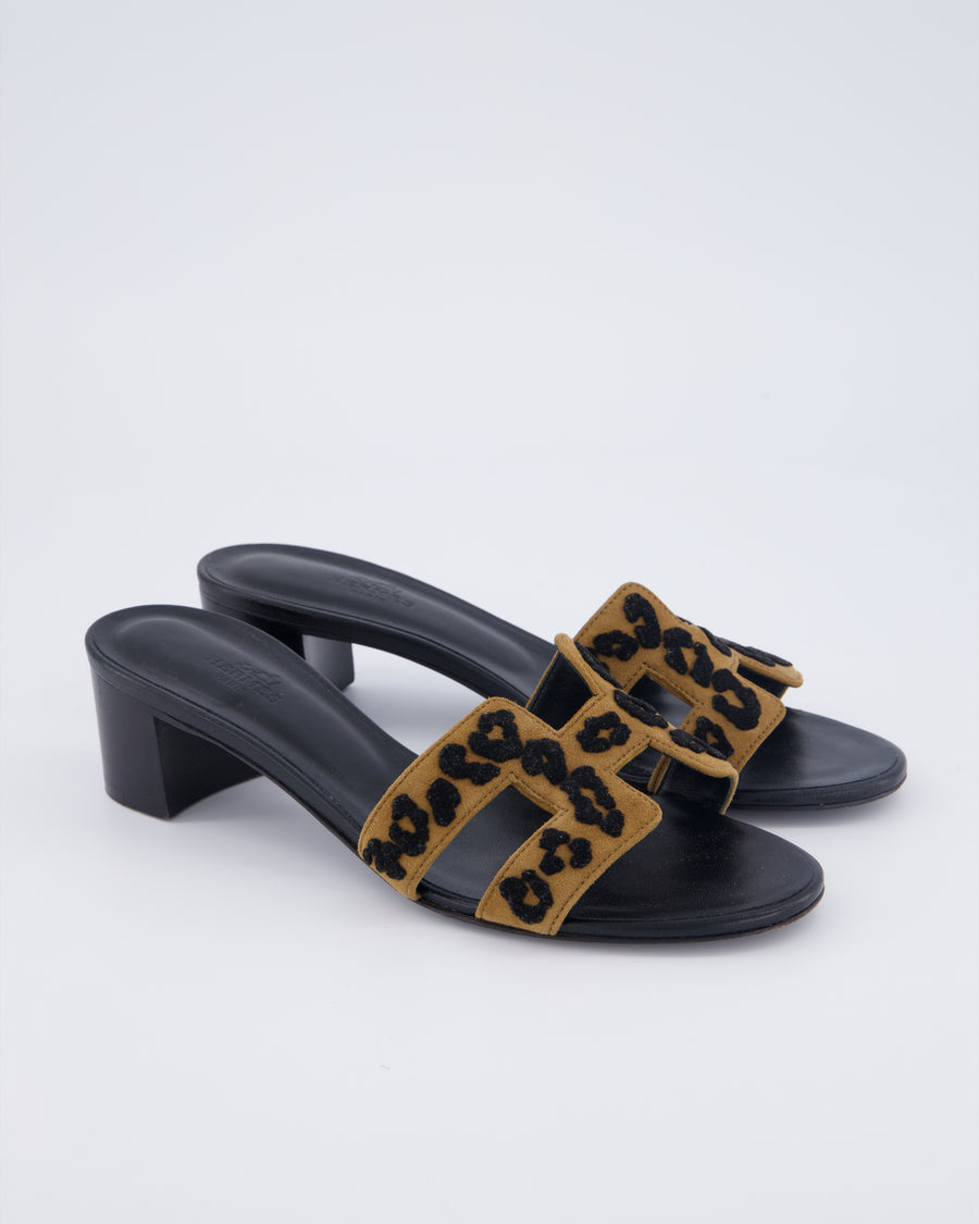 Hermès Oasis Leopard Print Sandals in Brun Fumé & Noir Goatskin Leather Size EU 37.5