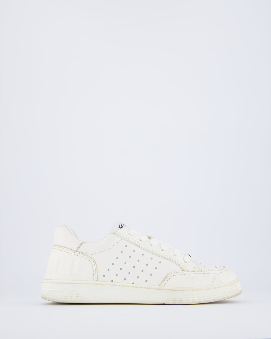 Chanel White CC Leather Sneakers with Logo Detail Size EU 37