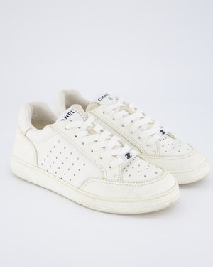 Chanel White CC Leather Sneakers with Logo Detail Size EU 37