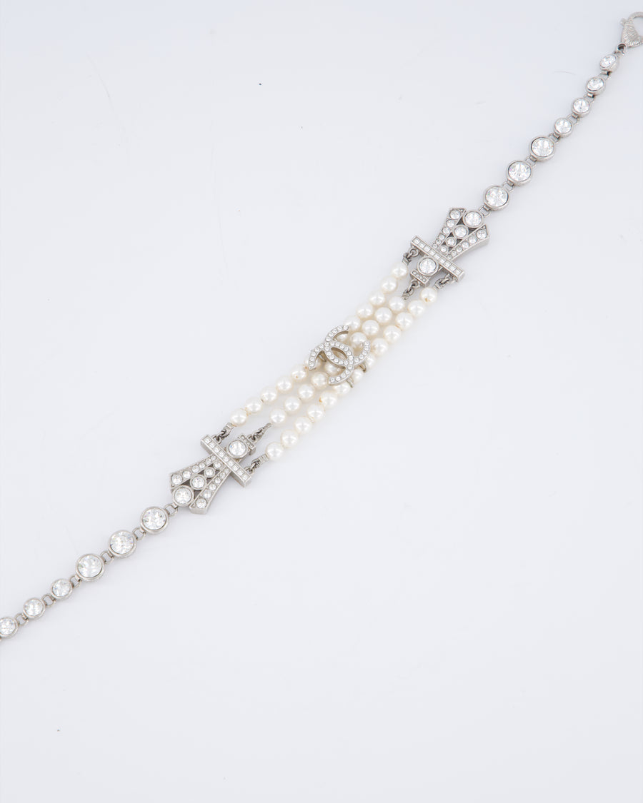 Chanel 23/S Silver Diamond Pearl Choker with CC Logo Detail