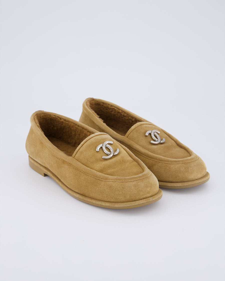 Chanel Caramel Suede Loafers with CC Logo Shearling Lined Size EU 37C