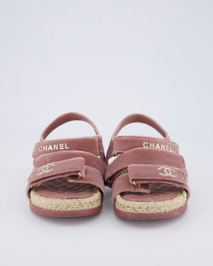 Chanel Rose Pink Velvet Raffia Dad Sandals with Champagne Gold CC Logo Size EU 37C