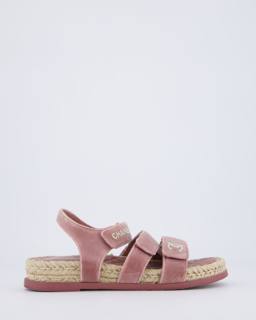 Chanel Rose Pink Velvet Raffia Dad Sandals with Champagne Gold CC Logo Size EU 37C