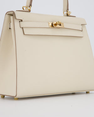 *RARE* Hermès HSS Kelly 25 Sellier Bag in Verso Craie and Jaune Ambre Epsom Leather with Permabrass&nbsp; Hardware
